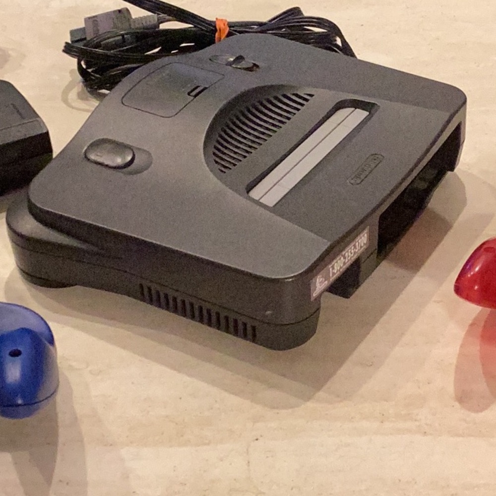 Nintendo 64 Console & 2 Controllers & Mario Kart N64 Game Authentic Original OEM - Picture 10 of 16
